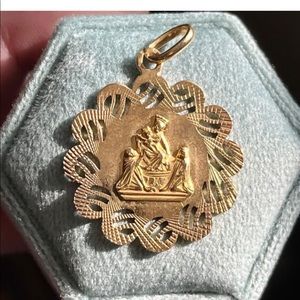 18k Italian Gold religious pendant